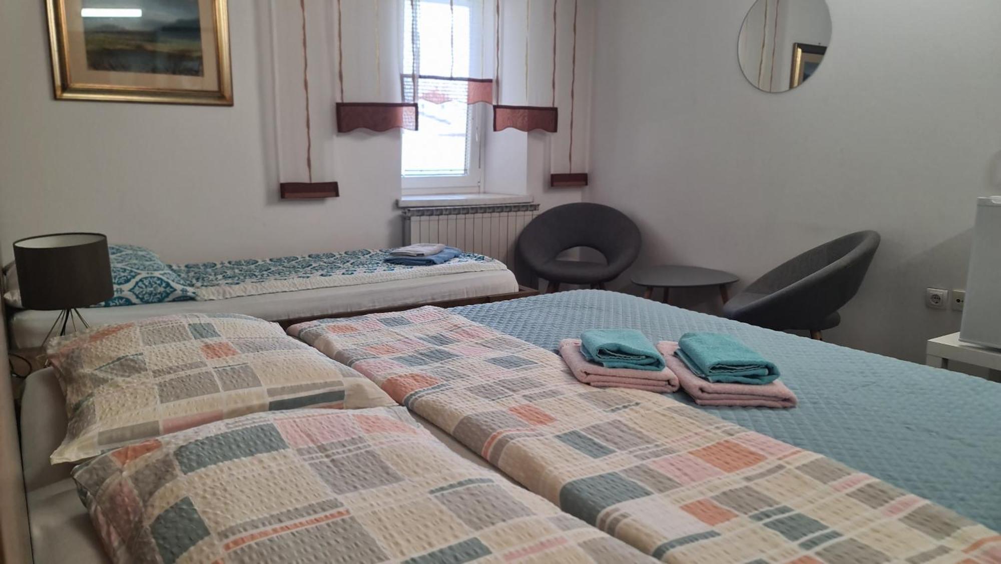 Brne Rooms Postojna Exterior foto