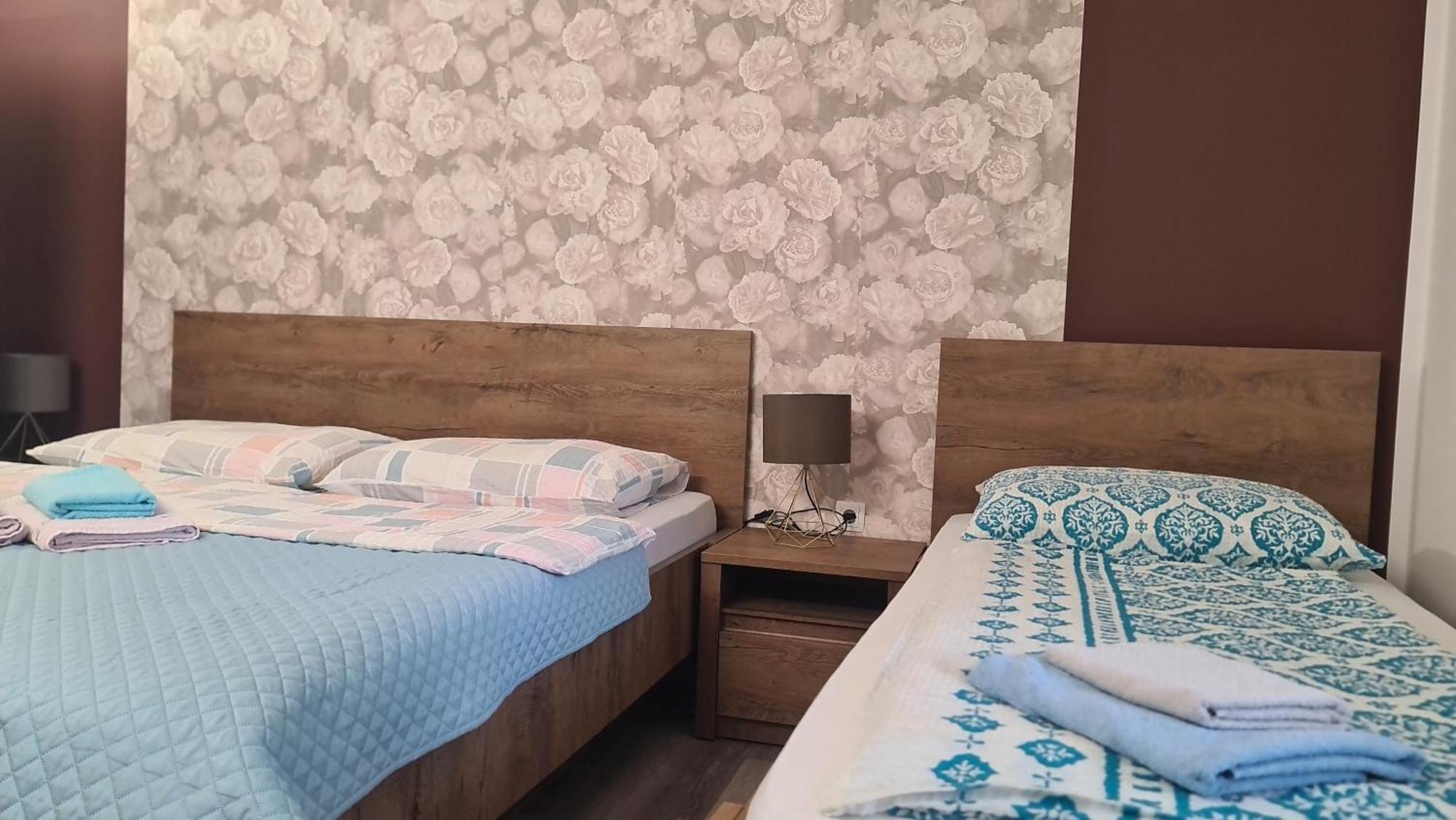 Brne Rooms Postojna Exterior foto